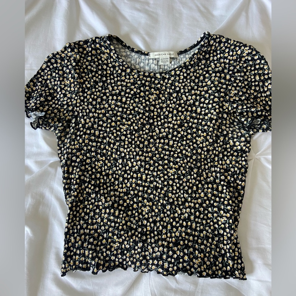 American Eagle Floral Baby Tee size XS